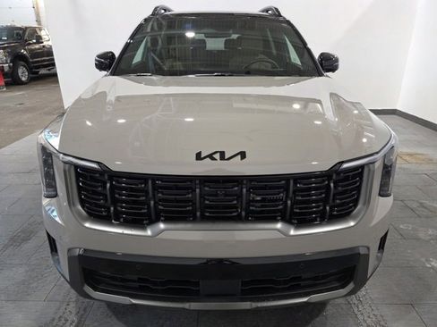 Used 2025 Kia Sorento SX Prestige w/ Olive Brown Leather Package image 8