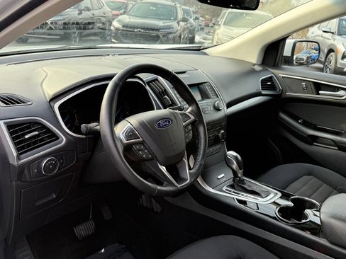 Used 2017 Ford Edge SEL image 13