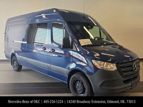 Certified 2024 Mercedes-Benz Sprinter 2500 image 3