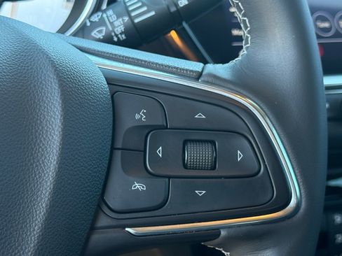 Used 2023 Buick Encore GX Essence w/ Experience Buick Package FWD image 15