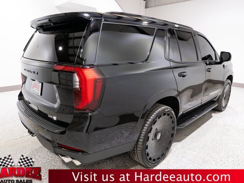 Used 2025 GMC Yukon Elevation AWD/4WD image 5