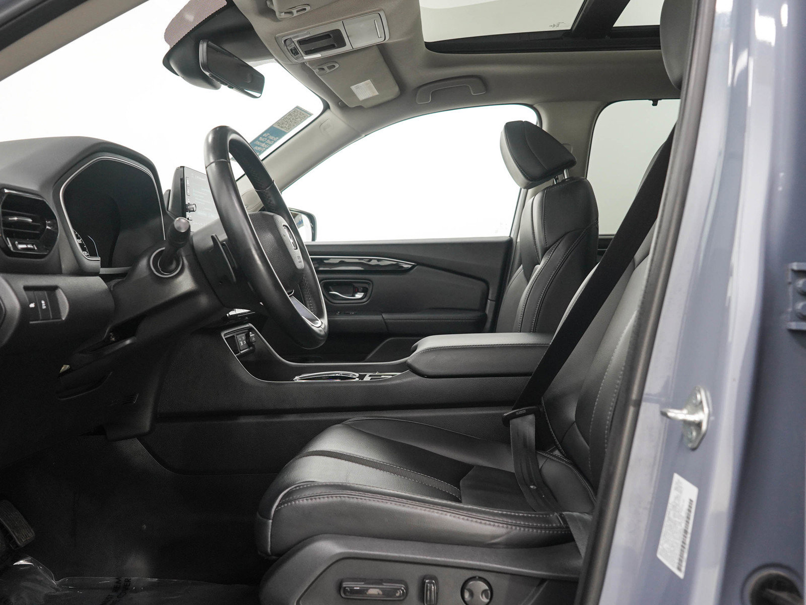 Used 2023 Honda Pilot Touring image 25