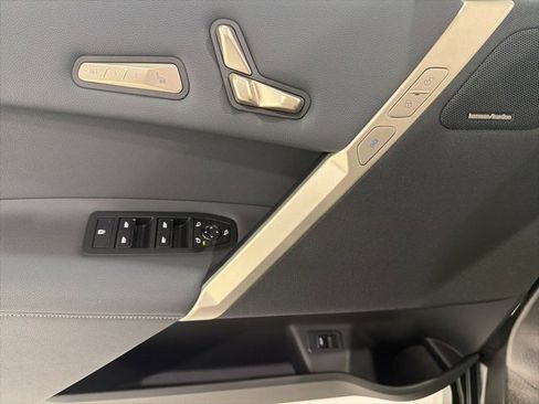 Used 2025 BMW iX xDrive50 w/ Premium Package image 11