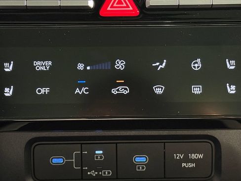 Used 2026 Hyundai Tucson Limited AWD/4WD image 51