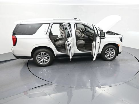 Used 2022 GMC Yukon SLT w/ SLT Premium Package AWD/4WD image 28
