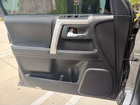 Used 2021 Toyota 4Runner SR5 Premium w/ Moonroof Package RWD image 3