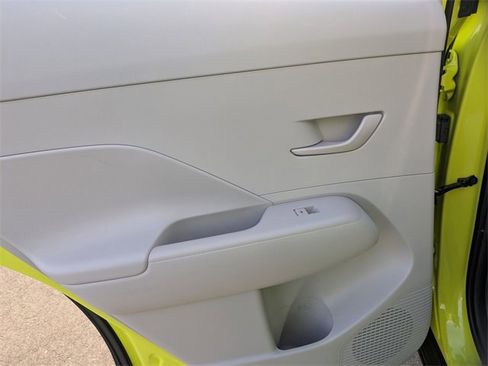 Certified 2024 Hyundai Kona SE image 27