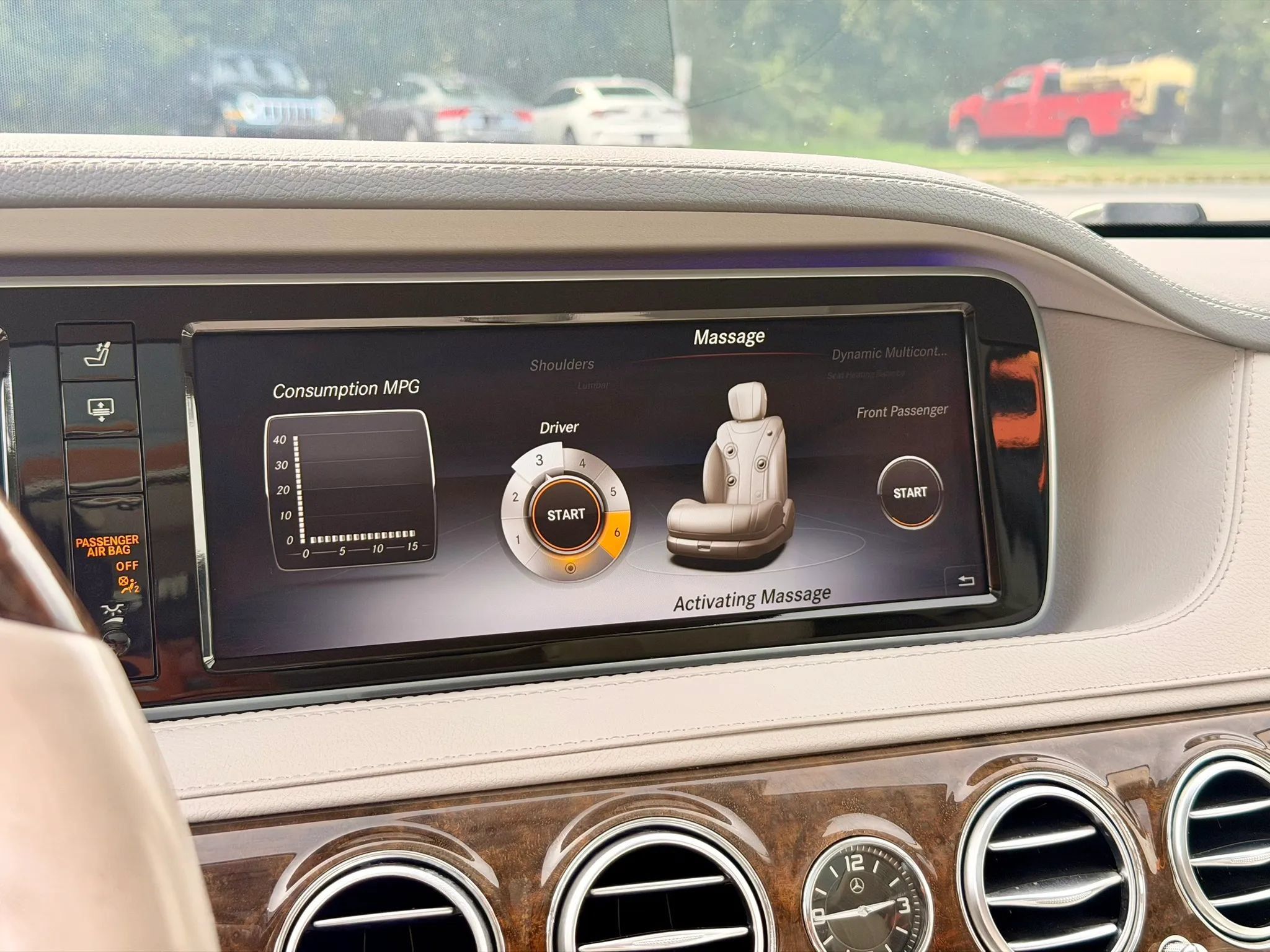 Used 2015 Mercedes-Benz S 550 4MATIC Sedan image 31