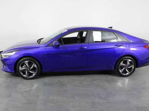 Certified 2023 Hyundai Elantra SEL w/ Convenience Package FWD image 14