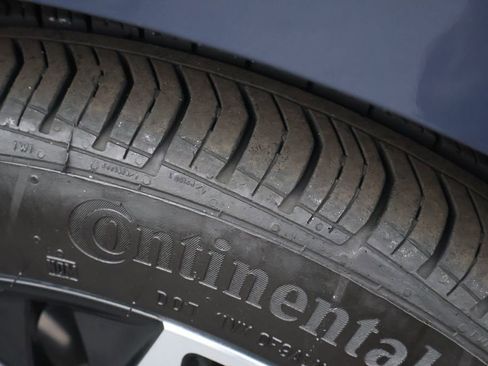 Certified 2025 Chevrolet Malibu RS w/ LPO, Floor Liner Package image 6