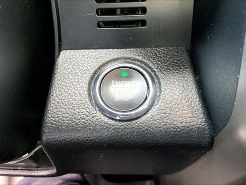 Certified 2020 Ford Expedition Max XLT w/ Equipment Group 202A image 32