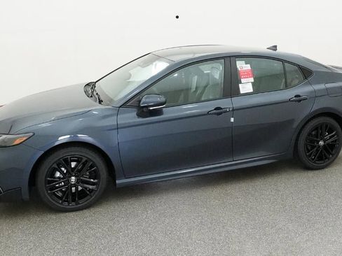 New 2026 Toyota Camry SE image 35