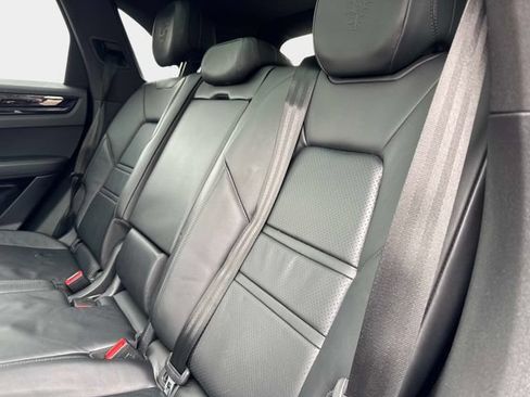 Used 2019 Porsche Cayenne S AWD/4WD image 12