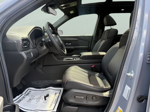 New 2026 Honda Pilot Black Edition image 9