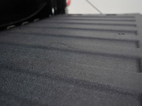 Used 2024 GMC Sierra 1500 Elevation image 11