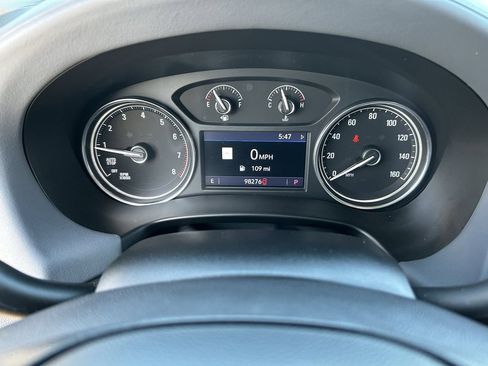 Used 2020 Buick Enclave Essence w/ Sport Touring Edition FWD image 32