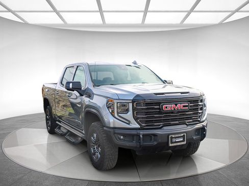 Used 2024 GMC Sierra 1500 AT4X image 4