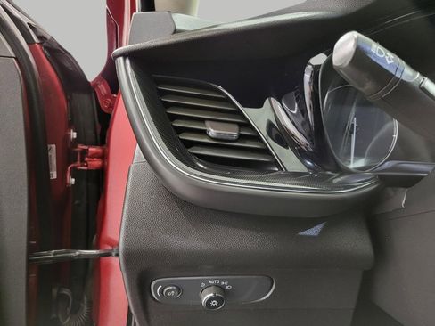 Used 2022 Buick Envision Essence w/ Sport Touring Package image 11