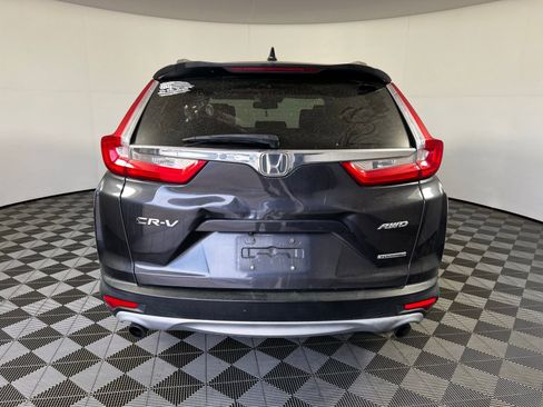 Used 2018 Honda CR-V Touring image 6