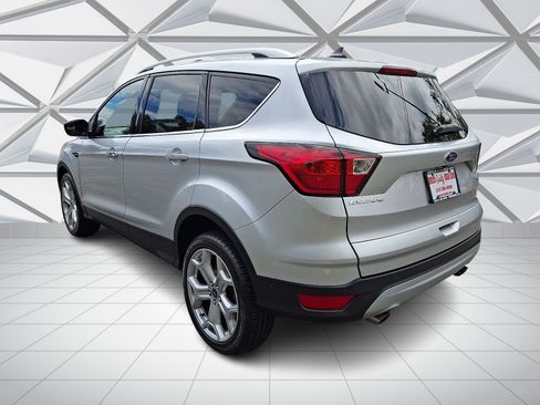 Used 2019 Ford Escape Titanium AWD/4WD image 7