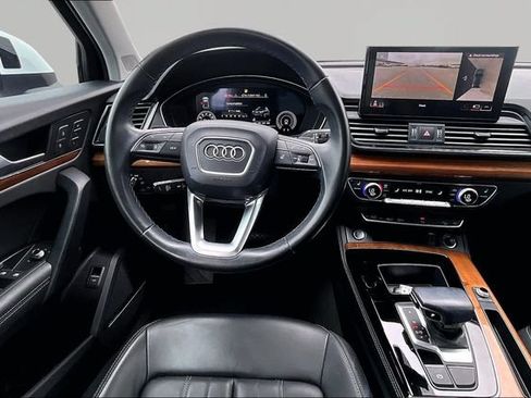 Used 2023 Audi Q5 2.0T Premium Plus w/ Premium Plus Package AWD/4WD image 5