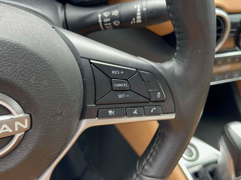 Used 2024 Nissan Sentra SV w/ SV Premium Package FWD image 18