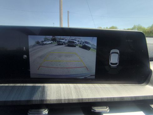 Used 2023 Kia Telluride EX w/ EX Captain's Chair Package AWD/4WD image 17