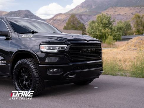 Used 2019 RAM 1500 Limited image 3