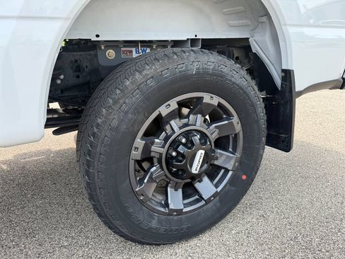 Used 2024 Ford F250 XL w/ STX Appearance Package AWD/4WD image 16