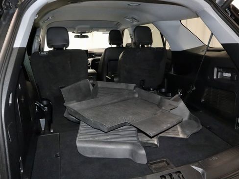 Certified 2024 Ford Explorer XLT w/ Equipment Group 202A AWD/4WD image 15