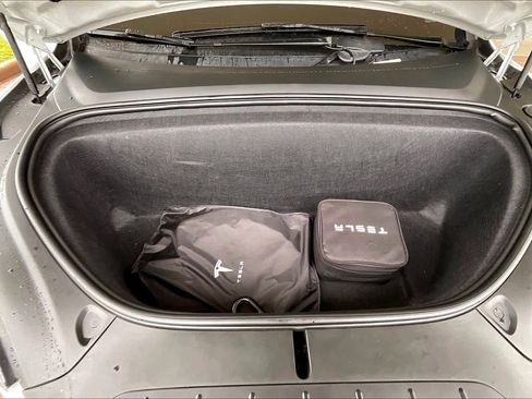 Used 2018 Tesla Model X 100D AWD/4WD image 29