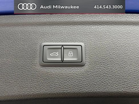 Used 2024 Audi Q5 e Premium Plus w/ Premium Plus Package AWD/4WD image 42
