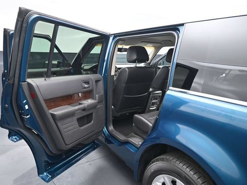 Used 2011 Ford Flex SEL FWD image 15
