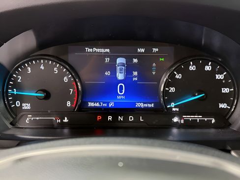 Used 2023 Ford Explorer XLT image 12