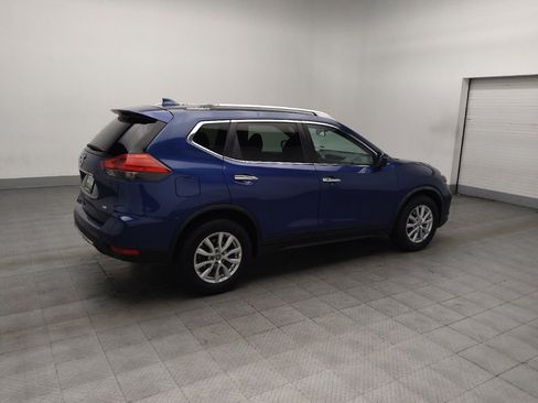 Used 2017 Nissan Rogue SV w/ SV Premium Package image 10