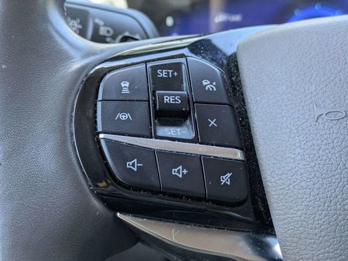 Used 2021 Ford Explorer Platinum w/ Equipment Group 601A AWD/4WD image 39