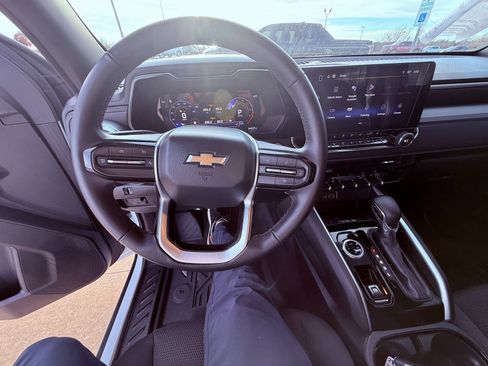 Used 2024 Chevrolet Colorado LT w/ LT Convenience Package II image 13