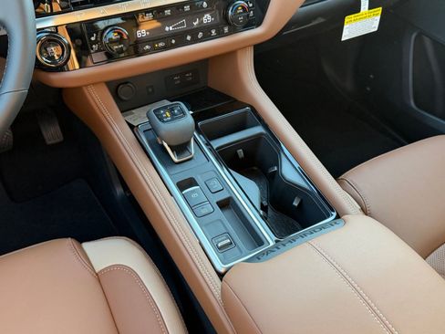 New 2026 Nissan Pathfinder Platinum w/ Cargo Package FWD image 18