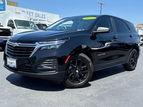 Used 2022 Chevrolet Equinox LS w/ LPO, Cargo Package FWD image 2