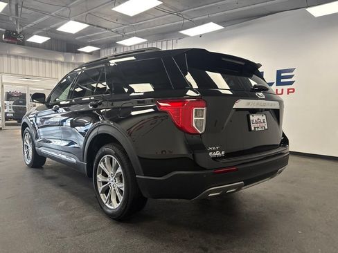 Used 2024 Ford Explorer XLT w/ Equipment Group 202A AWD/4WD image 8