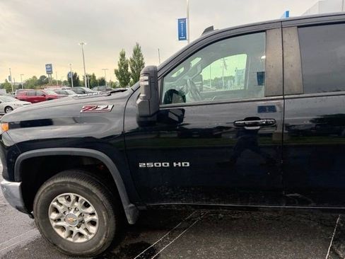 Used 2024 Chevrolet Silverado 2500 LT w/ Convenience Package AWD/4WD image 5