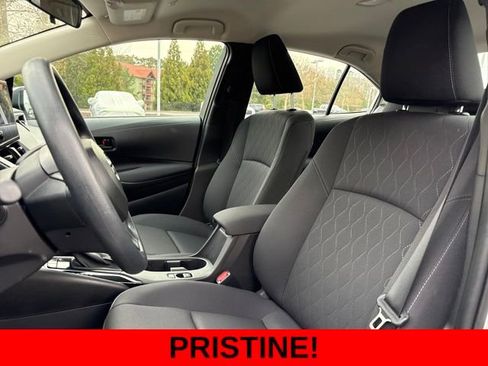 Used 2025 Toyota Corolla LE image 12
