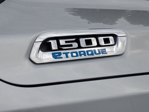 New 2026 RAM 1500 Laramie AWD/4WD image 40
