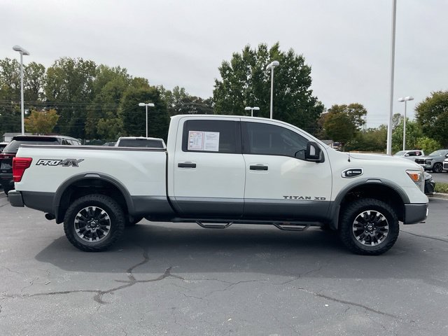 Used 2017 Nissan Titan PRO-4X AWD/4WD image 7