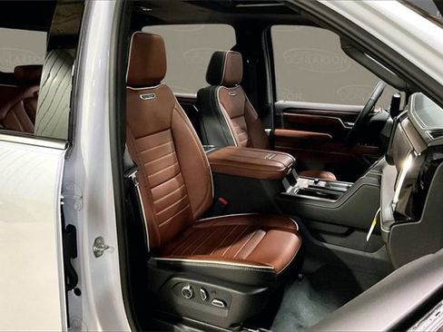 New 2026 GMC Sierra 3500 Denali Ultimate image 12