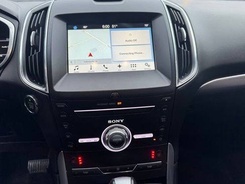 Used 2017 Ford Edge Titanium w/ Technology Package image 23