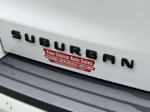 Used 2018 Chevrolet Suburban Premier AWD/4WD image 5