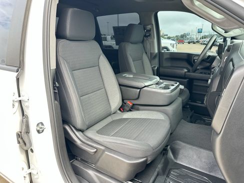 Used 2023 Chevrolet Silverado 2500 Custom w/ Custom Convenience Package AWD/4WD image 23
