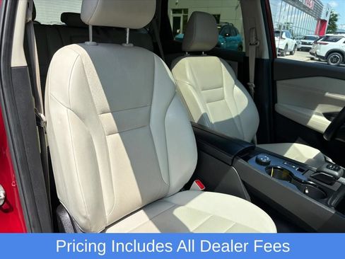 Used 2025 Nissan Rogue SV w/ SV Premium Package AWD/4WD image 19