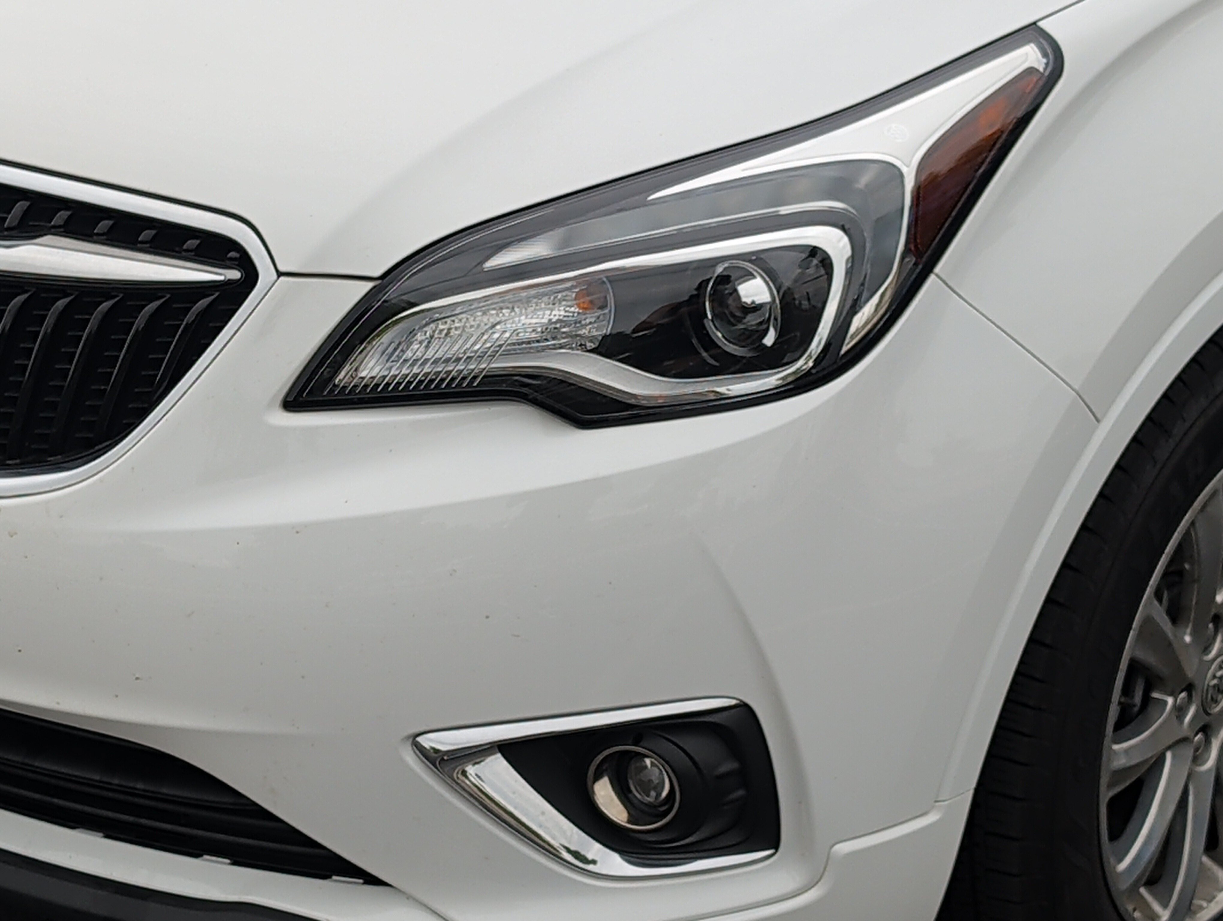 Used 2019 Buick Envision Essence FWD image 16